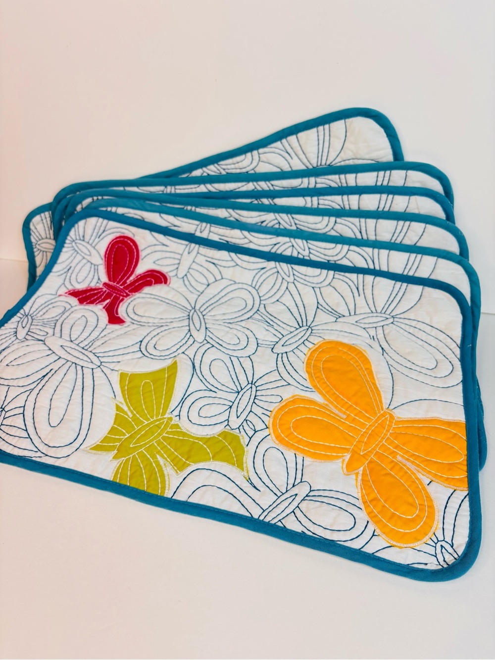 VTG Pier 1 Quilted Placemat Set Teal Trim and Multicolor Butterfly Appliqués